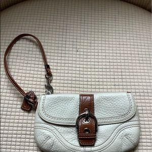 Coach wristlet white